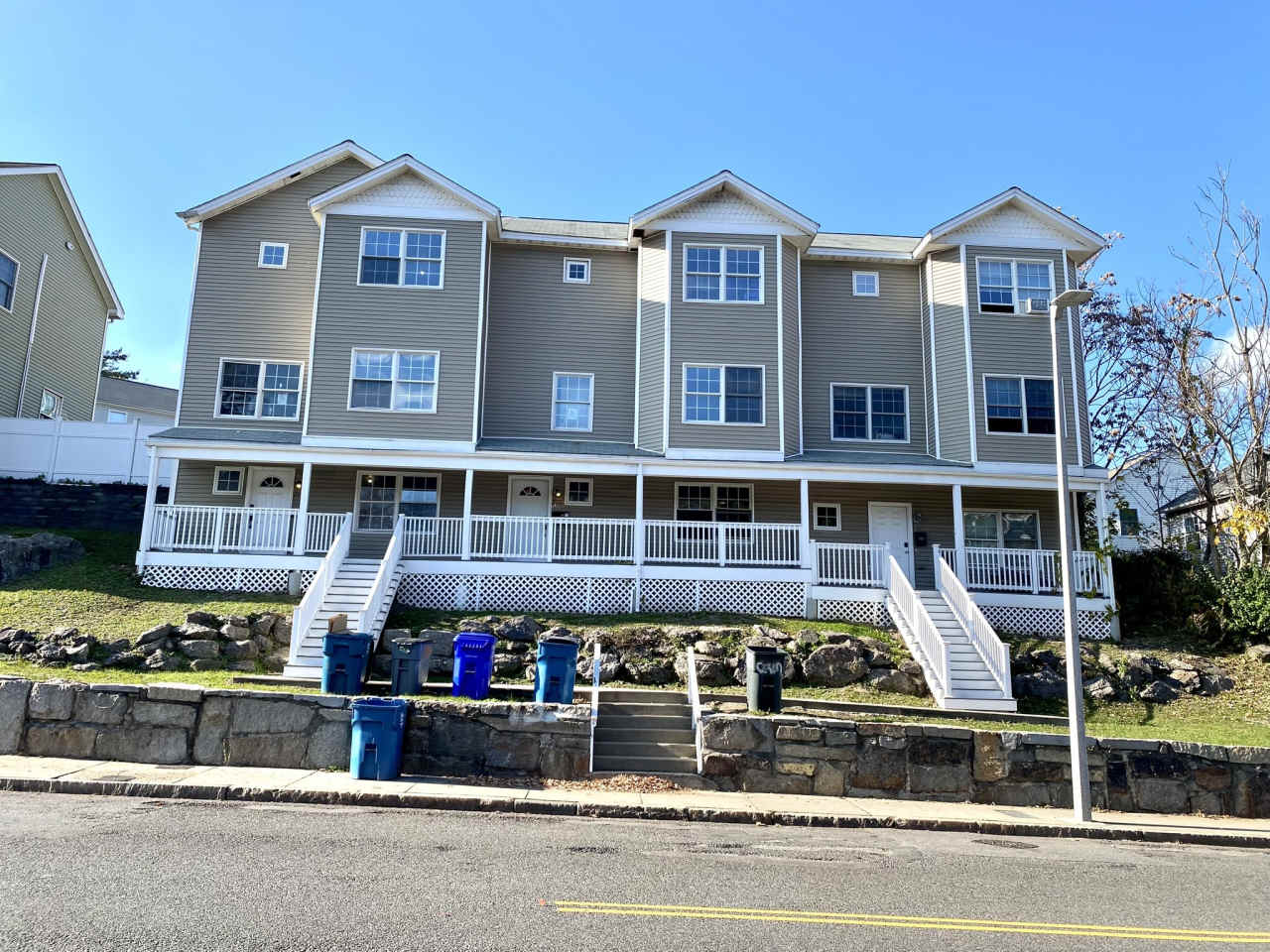 2593 Washington Street