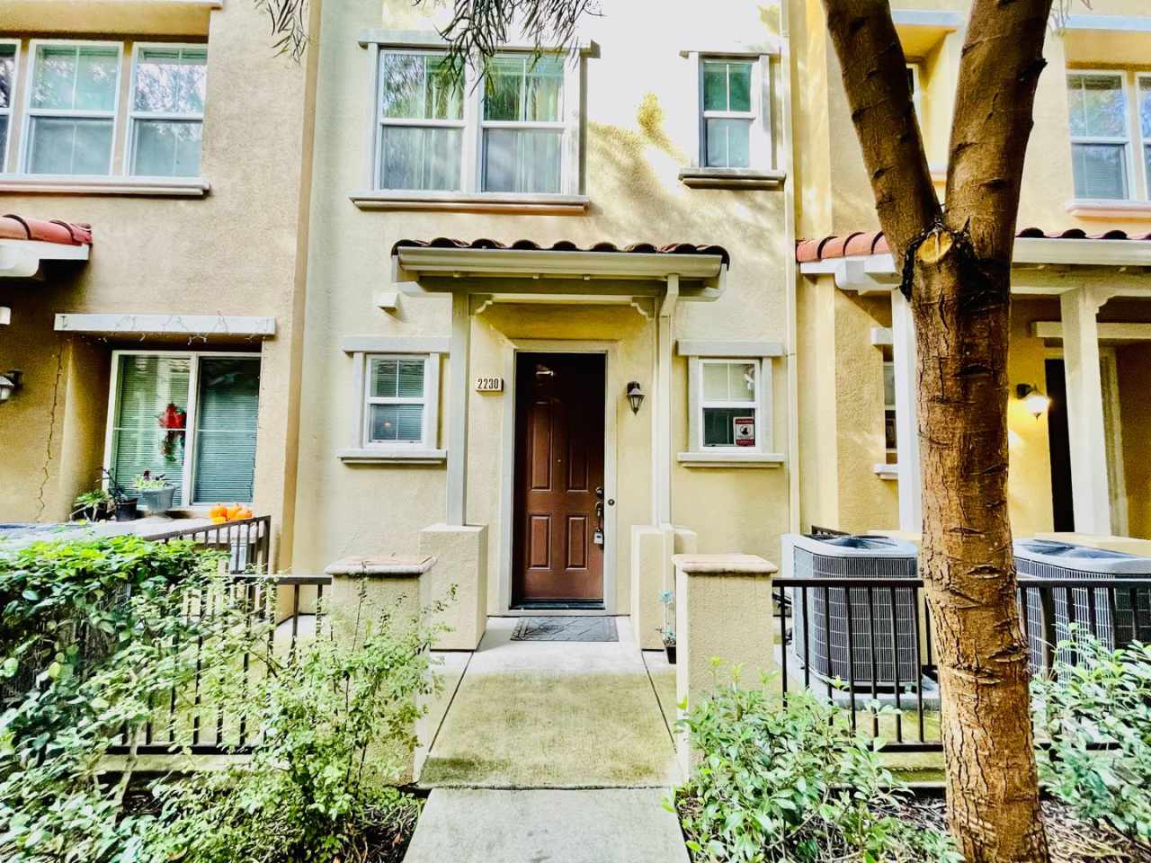 Gorgeous 3 Bed/3 Bath Home in Peaceful Community - Impeccably Maintained