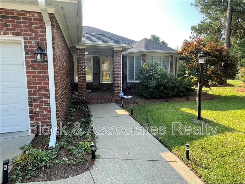 6560 Windy Creek Way