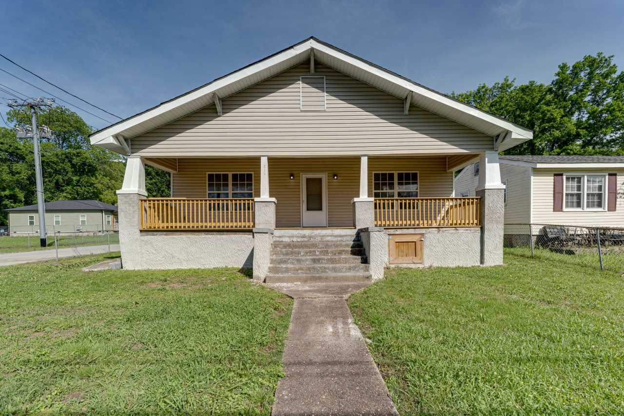 4-Bedroom Home with Spacious Layout – 3214 Curtis St, Chattanooga tn 37406