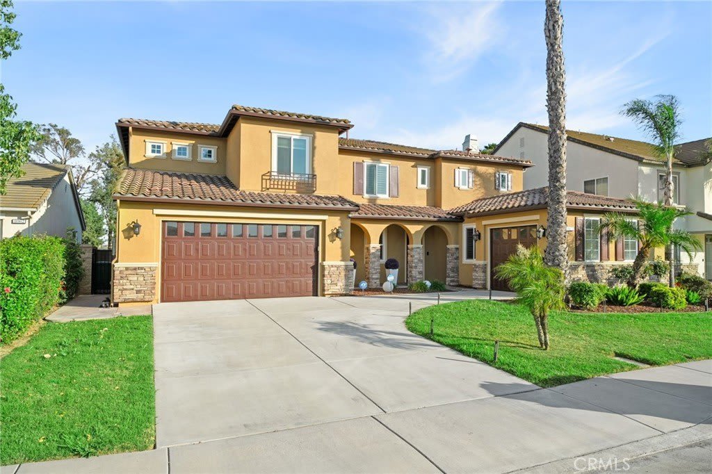 8072 River Bluffs Lane