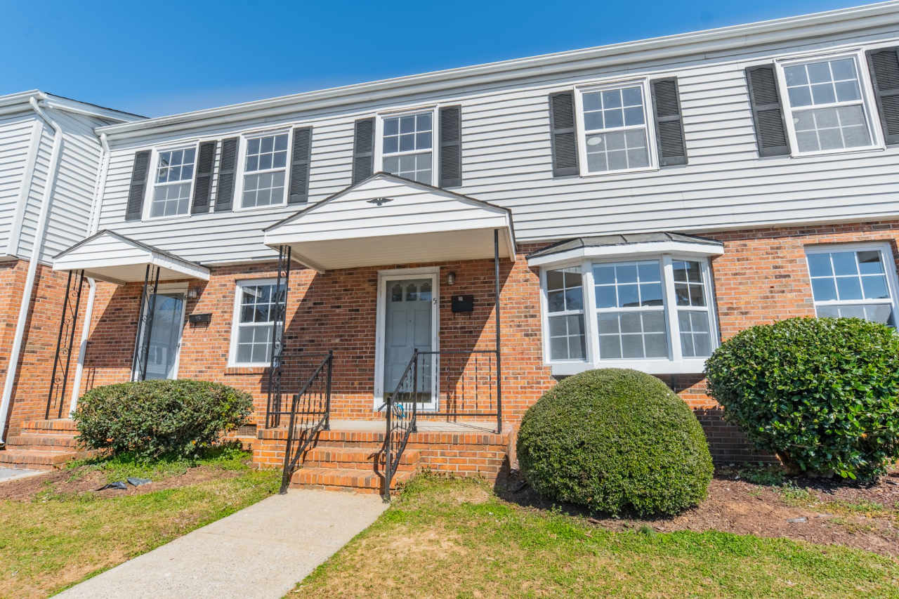 2200 Williamsburg Drive