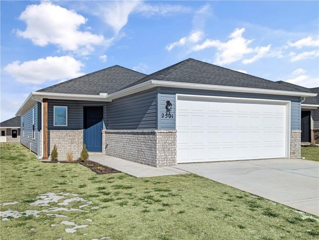 2501 East Fox Meadow Street