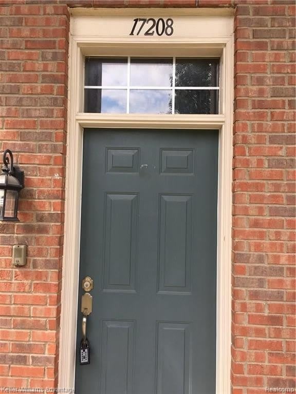 17208 Chesapeake Circle