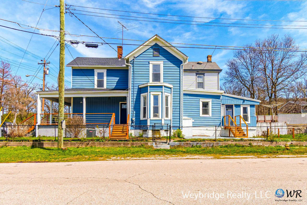 Beautiful, Updated Home in East End near Columbia Tusculum and Mt. Lookout. 3BD 2BTH + Bonus Room!
