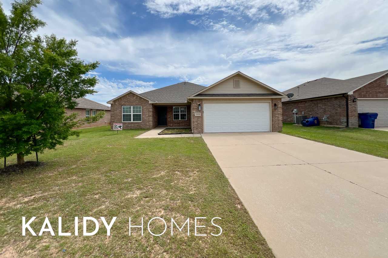 1924 W Oak Valley Way