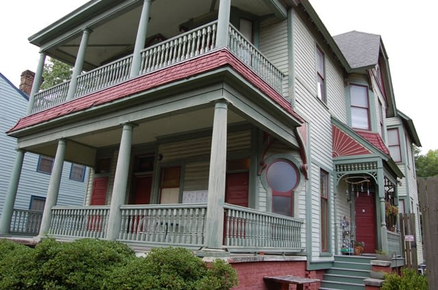 310 East Anderson Street - B