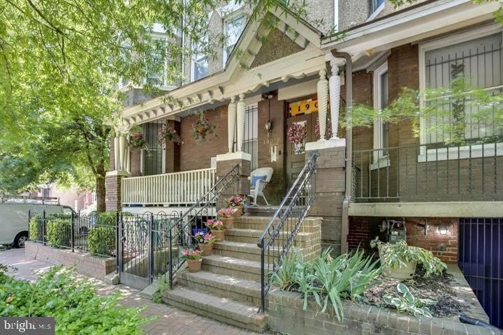 1900 3RD Street NW unit: 2