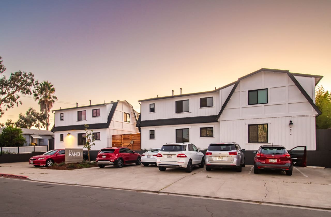 The Ranch: Newly renovated 1 bed in normal heights with in-unit washer/dryer! First Month Free!