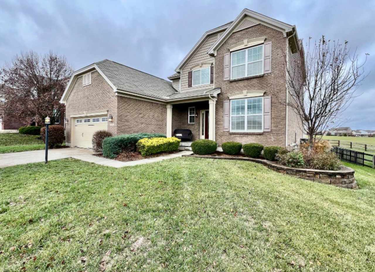 Spacious 4 Bedroom with Gameroom