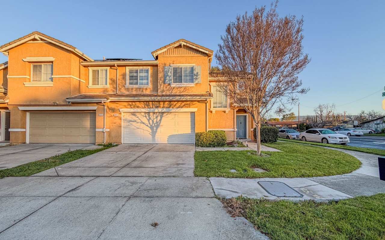 Fantastic. Three bedroom in Gilroy. Corner Lot