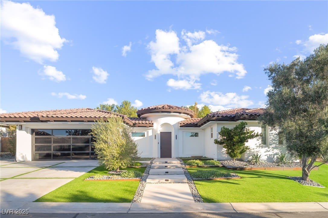 72 Panorama Crest Avenue