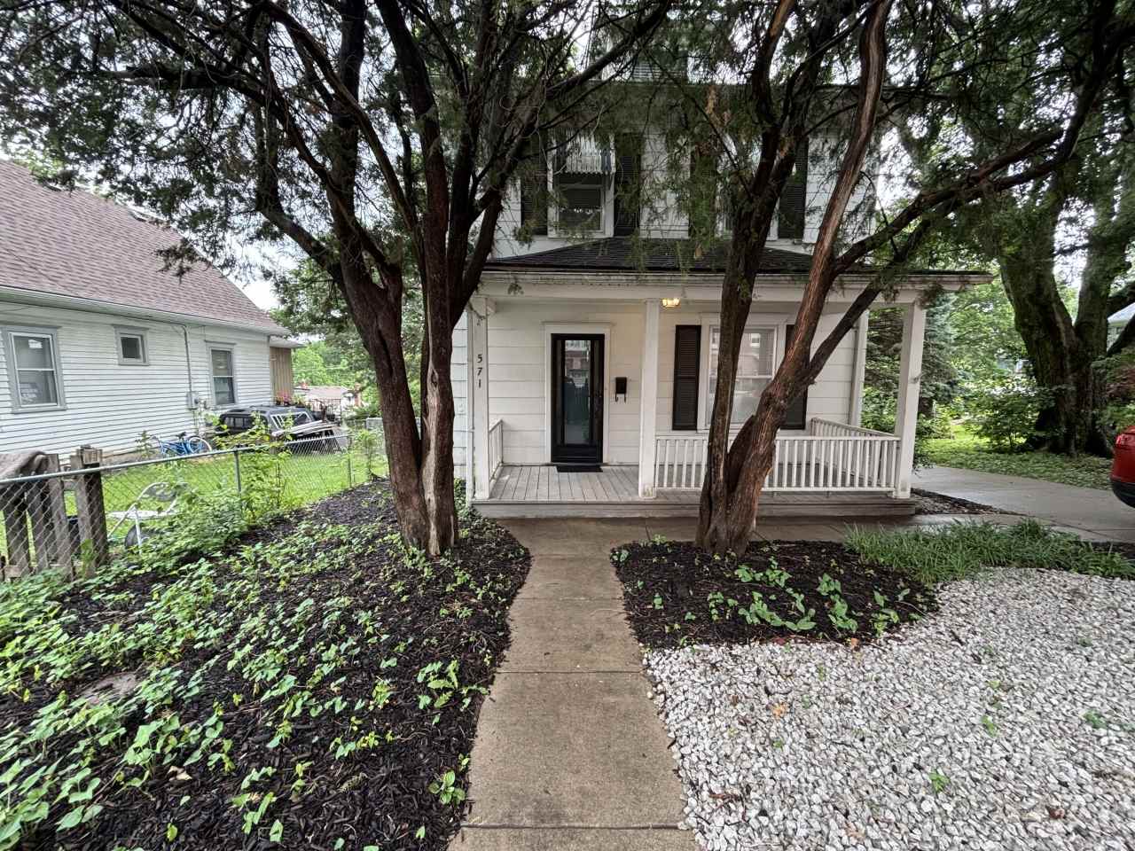 571 South Evanston Avenue