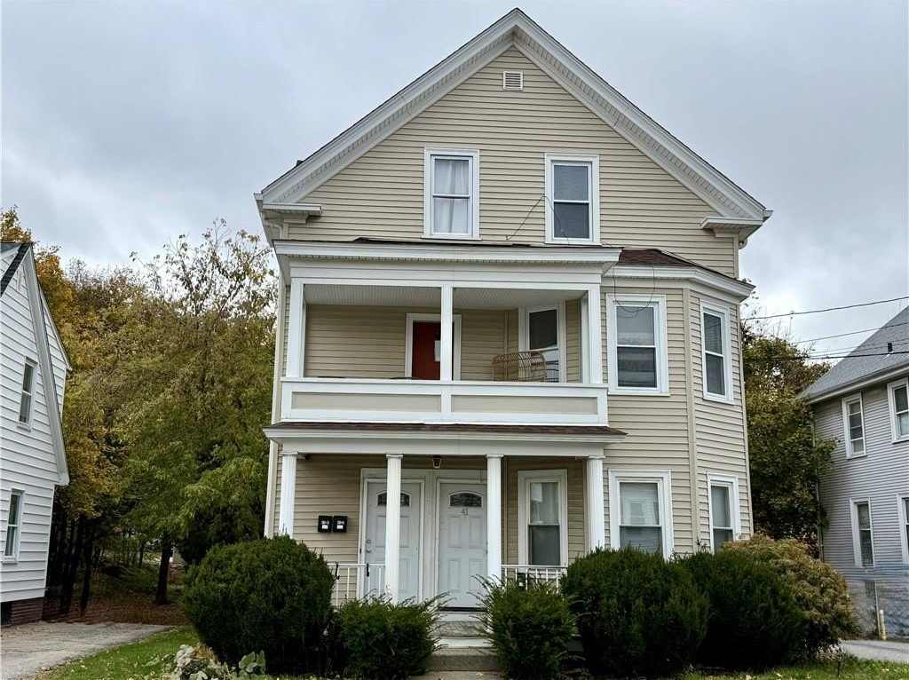 43 Fruit Hill Avenue unit: 2Nd Floor