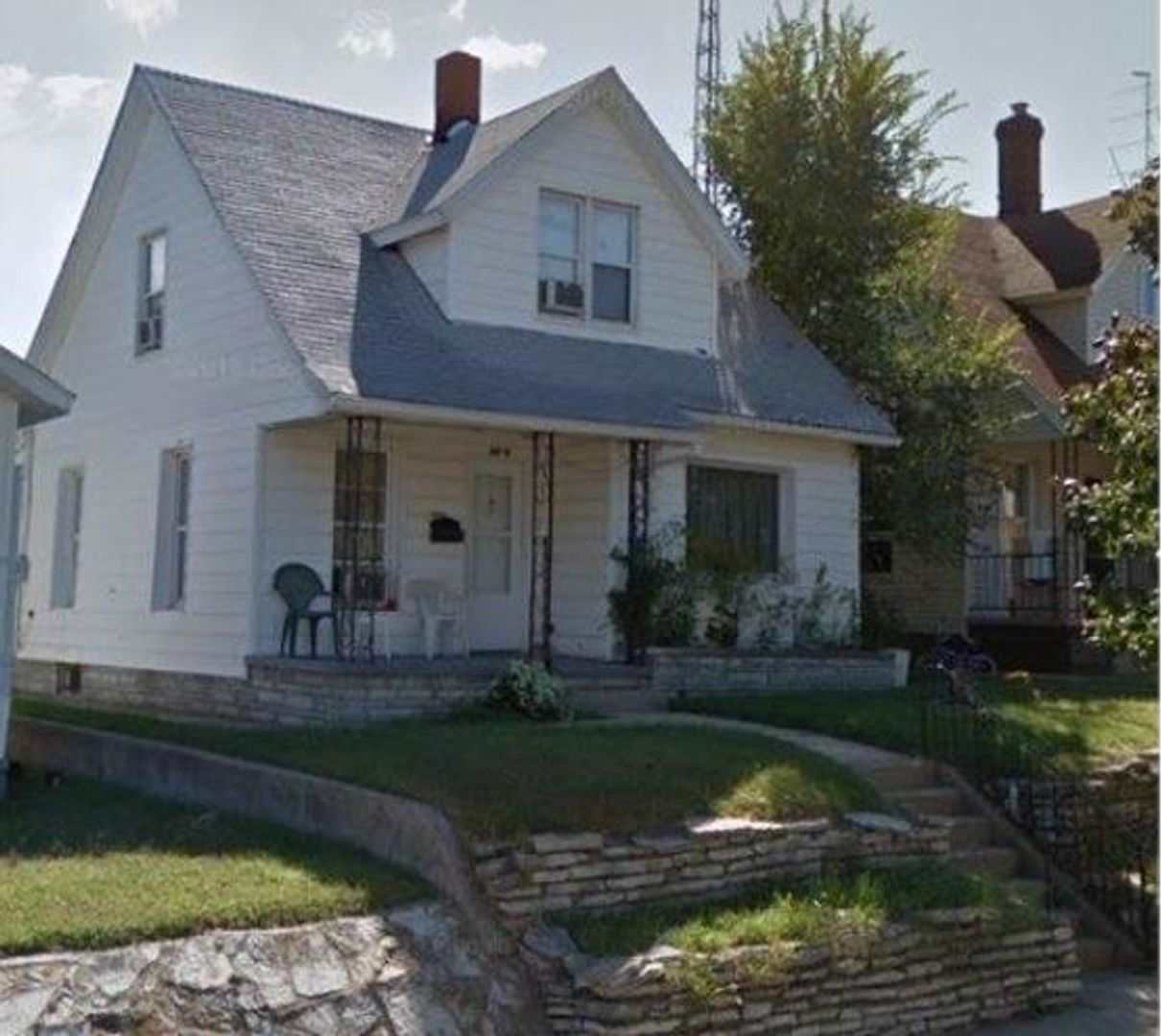 3 or 4 bedroom (3 bedrooms+ bonus room) House in Rum Village