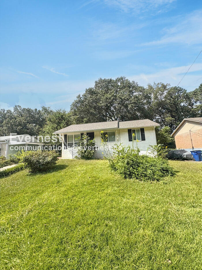 1935 Lathrop Street Southeast