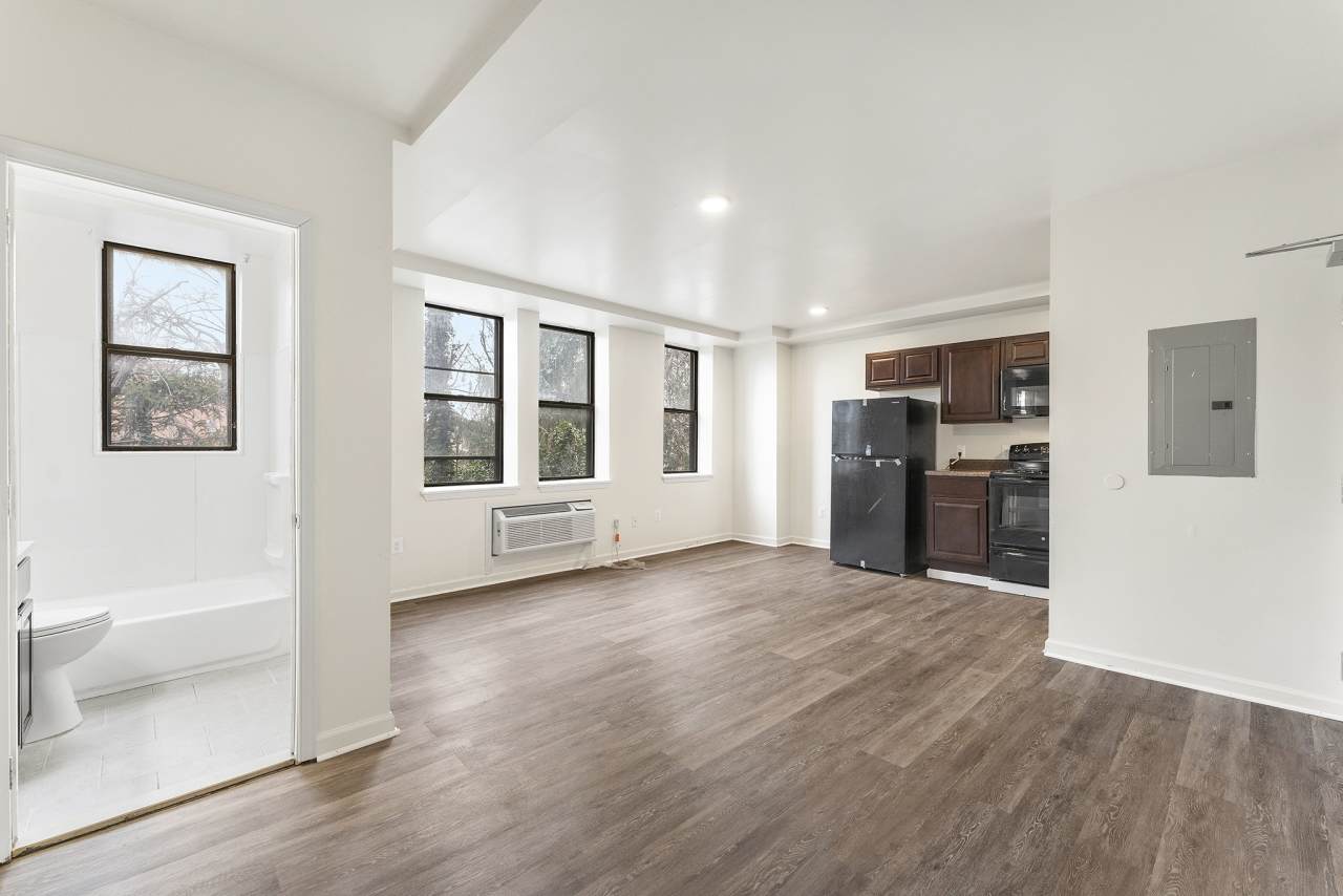 Haverford Apartments