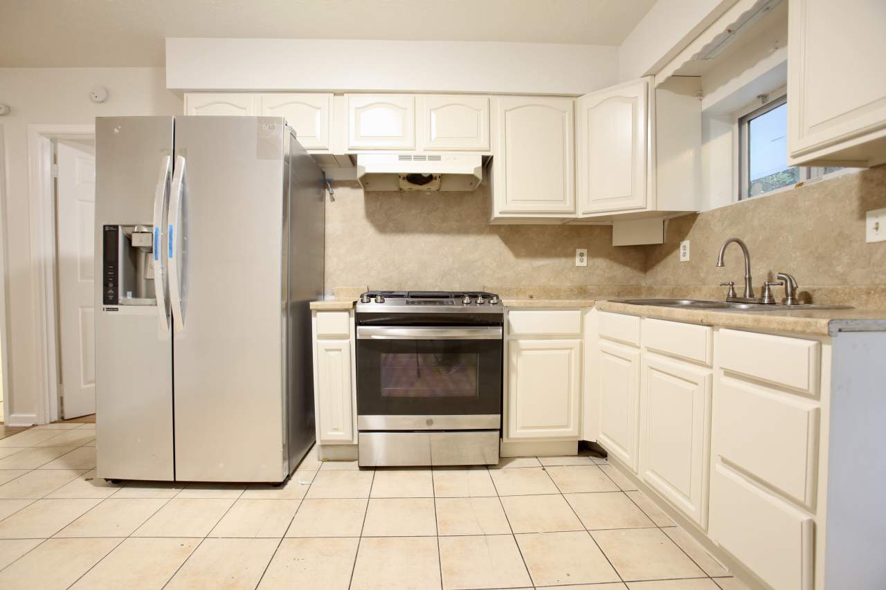 650 Allen Street Northeast