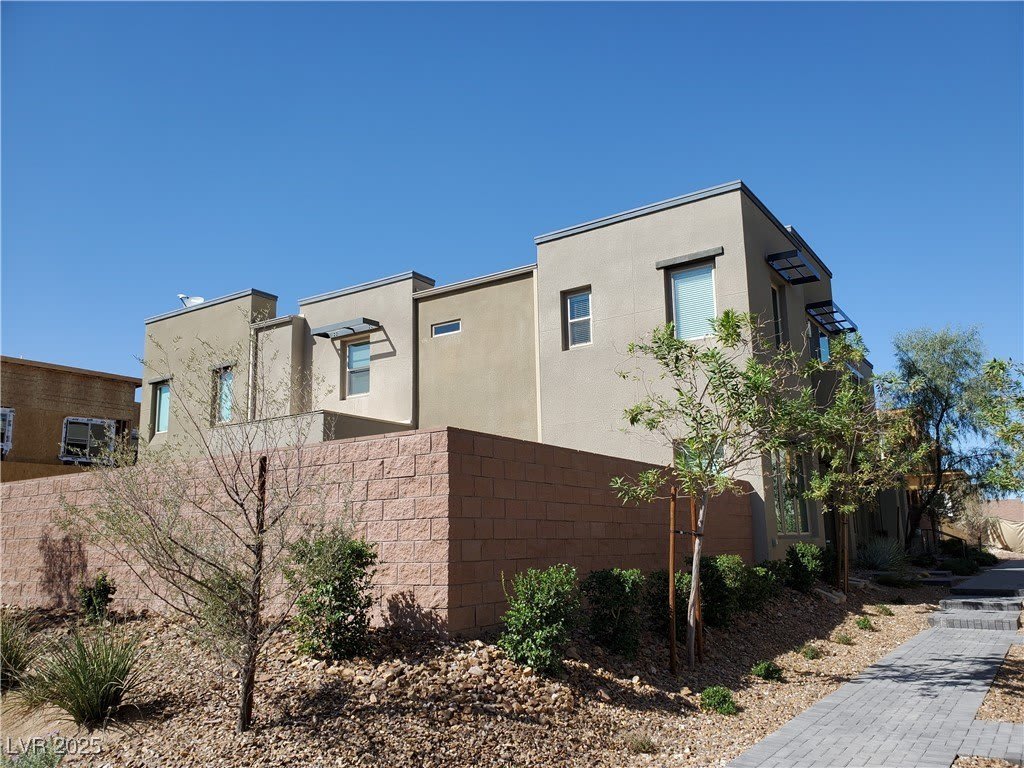 1253 ROCK HILLS Street
