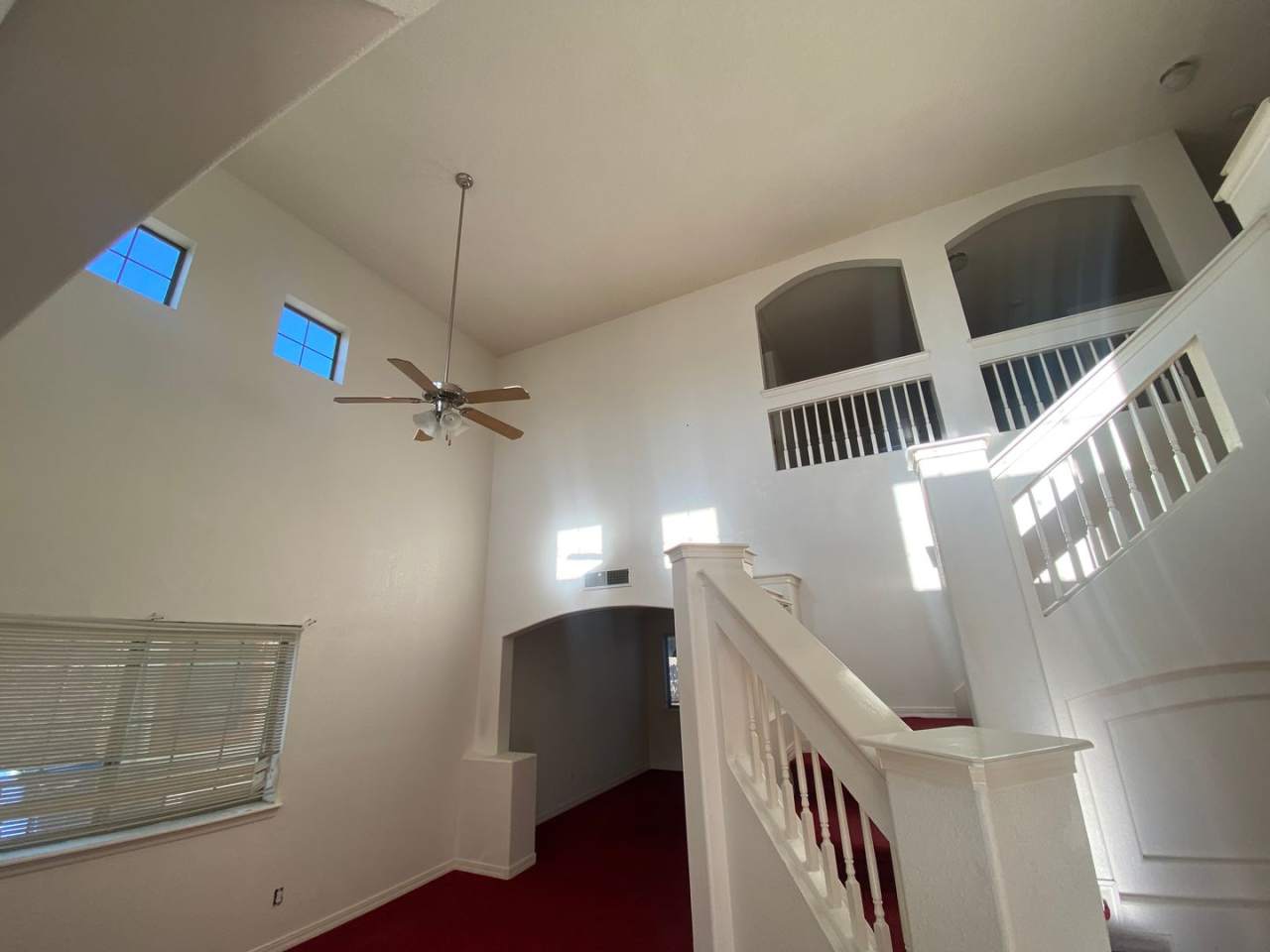 HOLIDAY SPECIAL $1,695.00 First two months!! Beautiful 2-story, 3-bedroom, 3-bath home