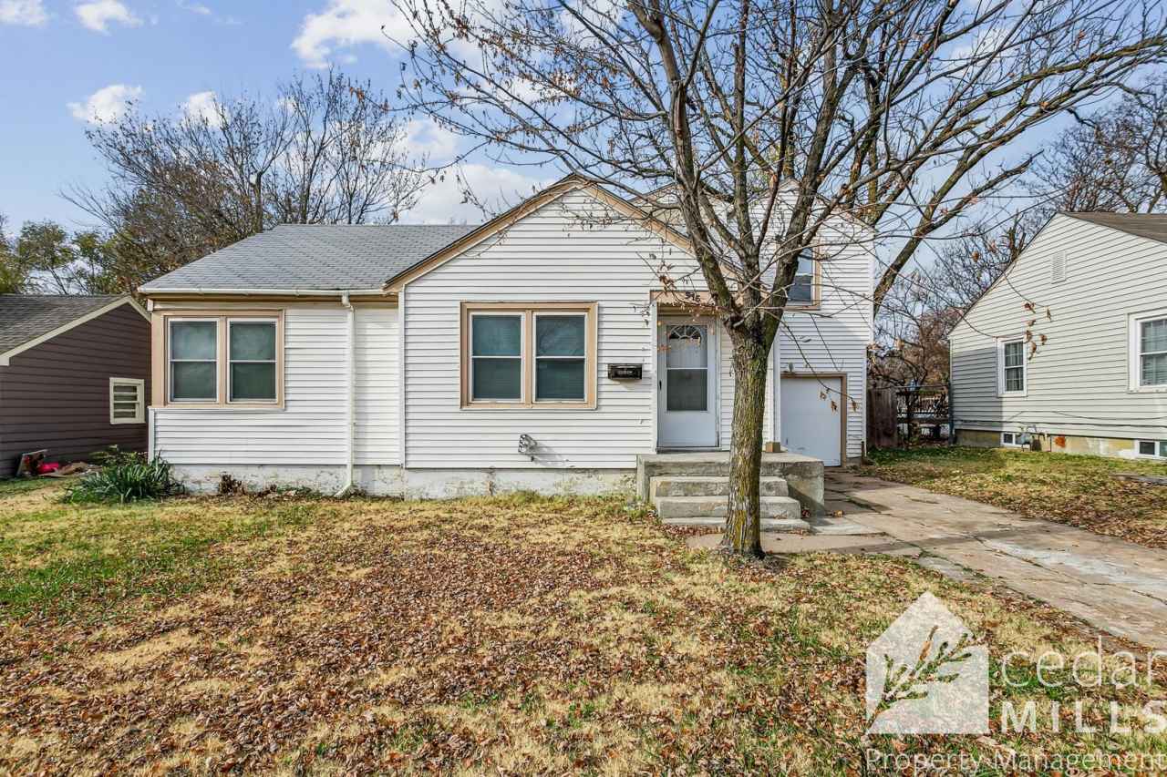 Affordable and Updated 5 Bedroom Home for Rent