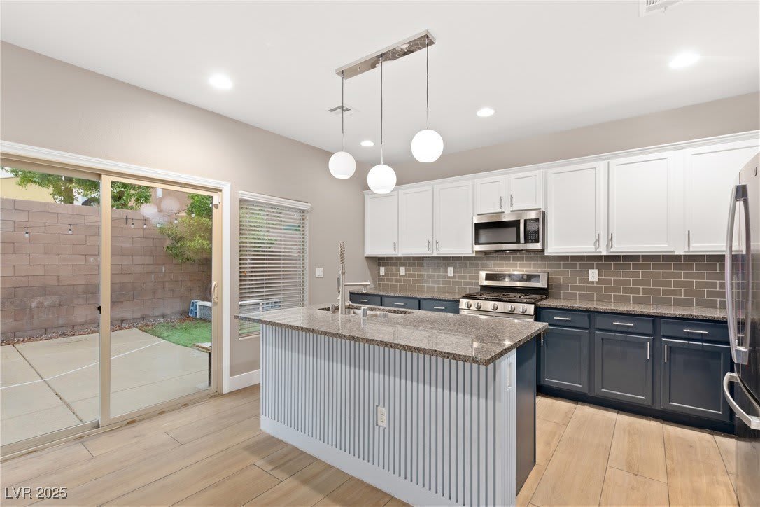 10589 Cliff Lake Street