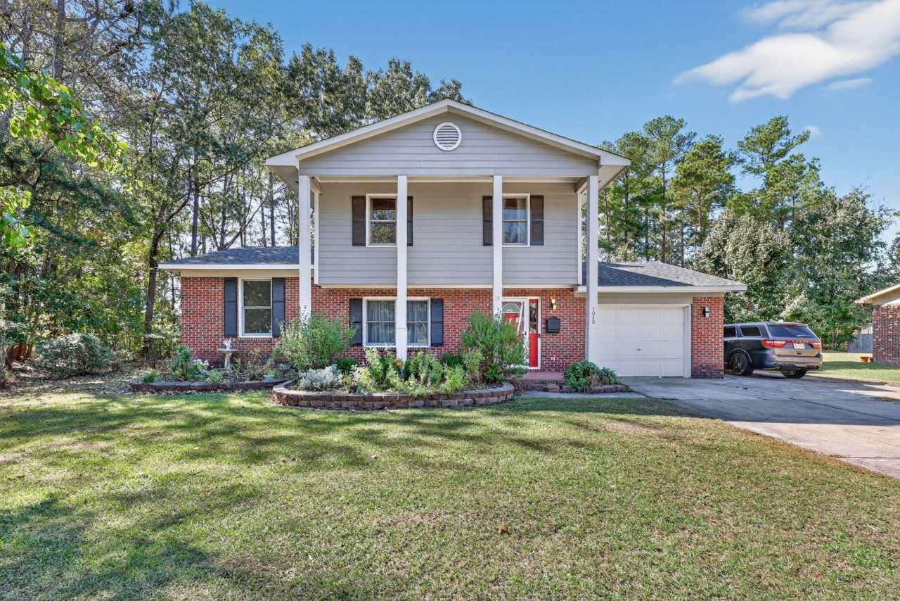 Charming 3BR House in Fayetteville