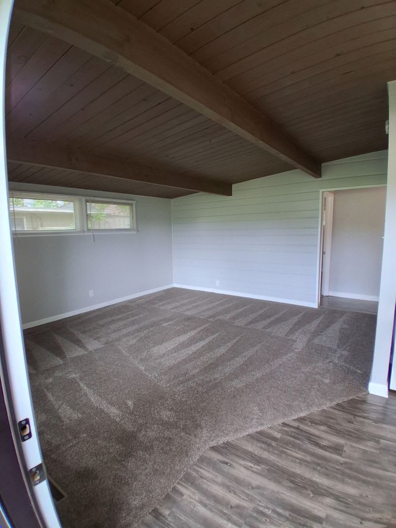 Spacious home near school in a quiet neighborhood