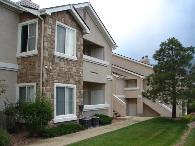 3610 Strawberry Field Grove #G