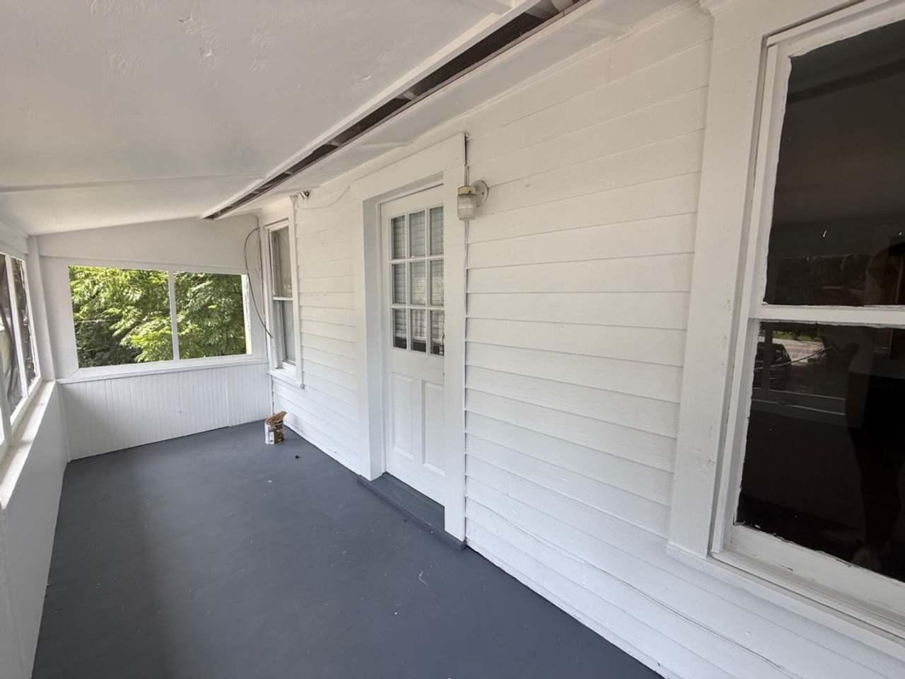 Great One Bedroom Garage Apartment In Riverside! Walking Distance to Five Points, Publix, Black Sheep! HDWD Floors!
