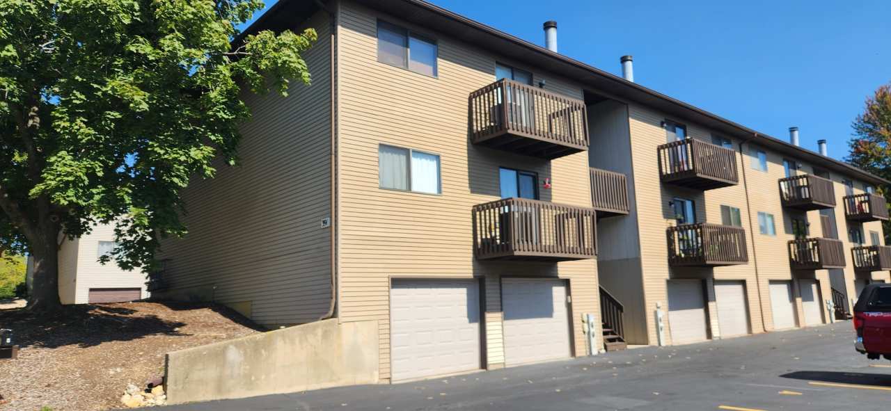 391 South Collins Street Unit B - 1