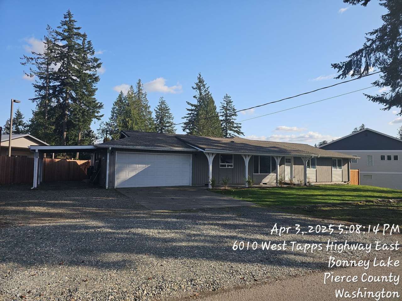 Lake tapps area rambler home with fenced yard! 3 bedroom 2 bathroom - 1 car garage  1 carport - Available NOW!