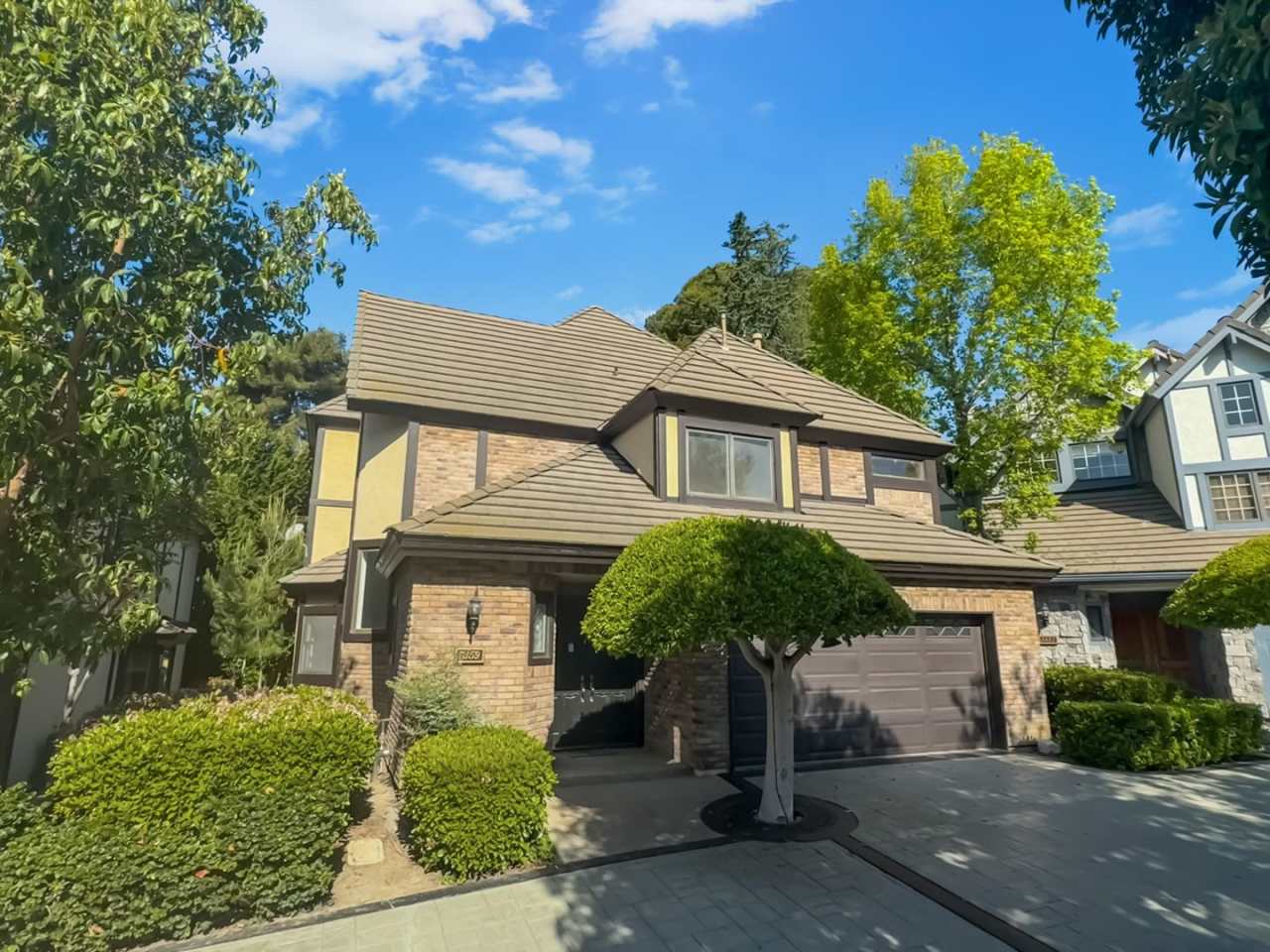 Stunning 4B/3BA House in Gated Community in Carlsbad!