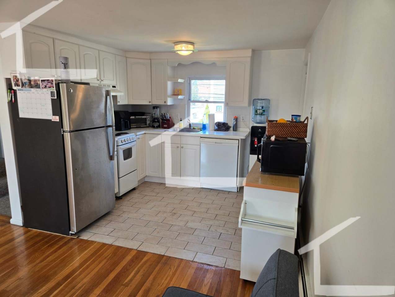 WATERTOWN 3BED / 2BATH WITH MODERN FINISHES AVAILABLE JUNE 1ST 2025