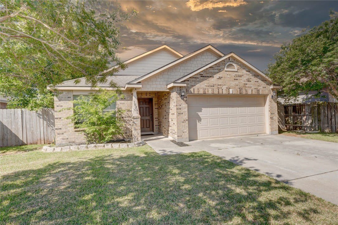 3021 Santa Lucia Street