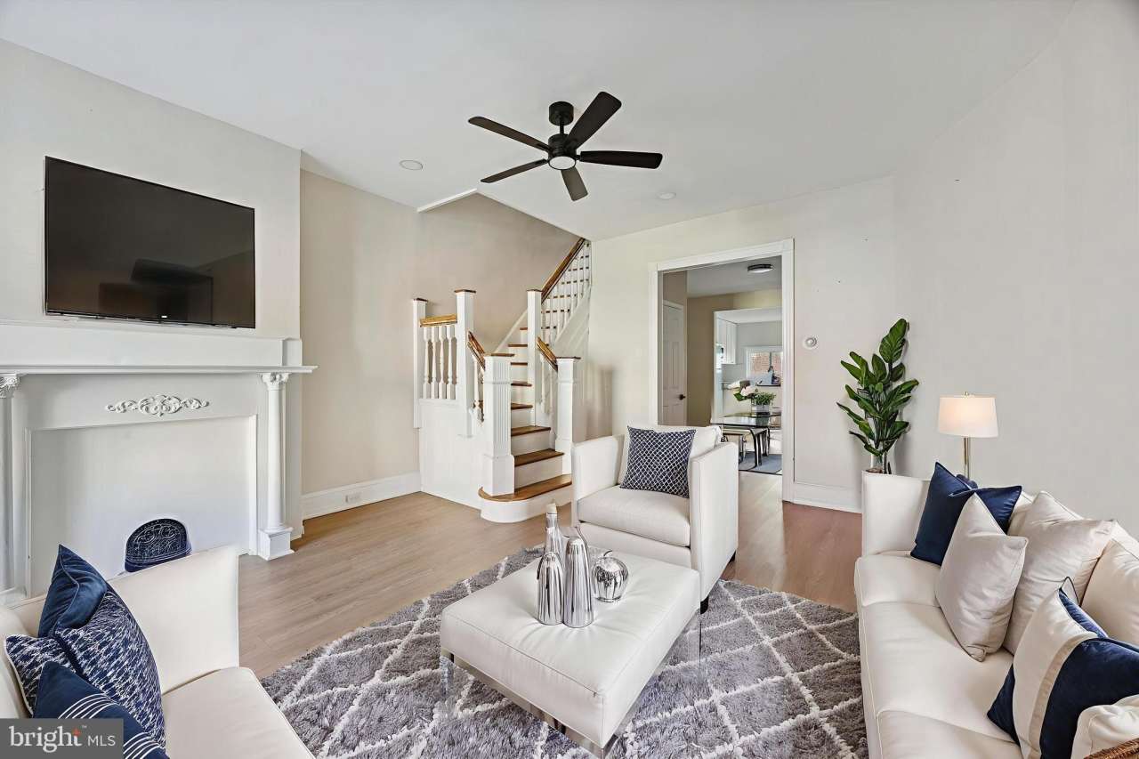 6002 W THOMPSON Street