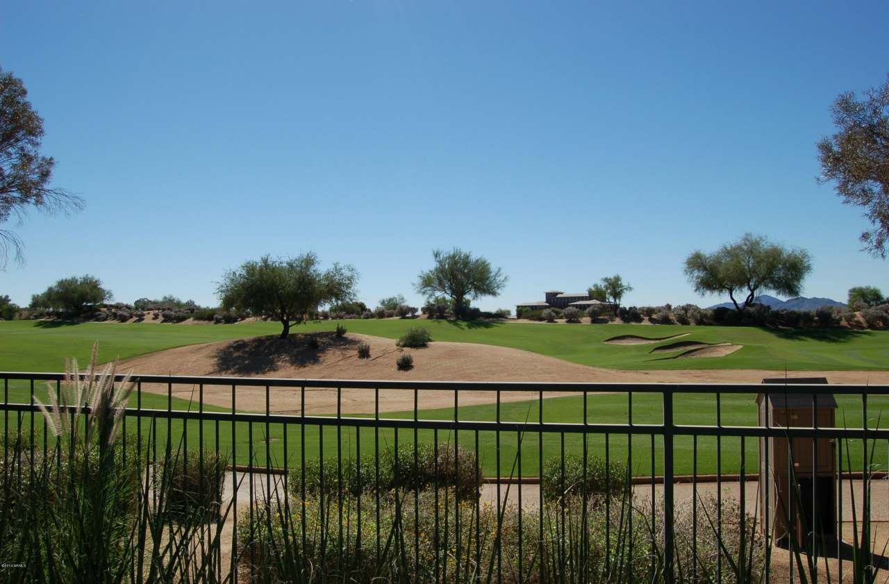 6833 E MONTREAL Place