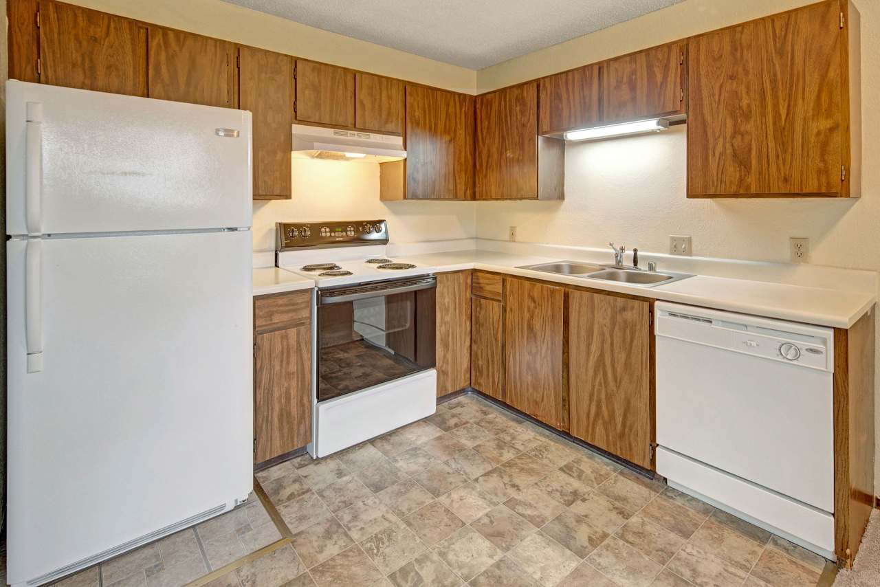 Brighton Woods Apartment Homes