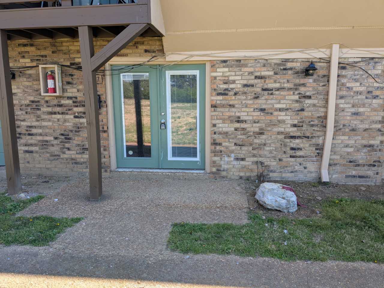 1077 Harold Drive - 1