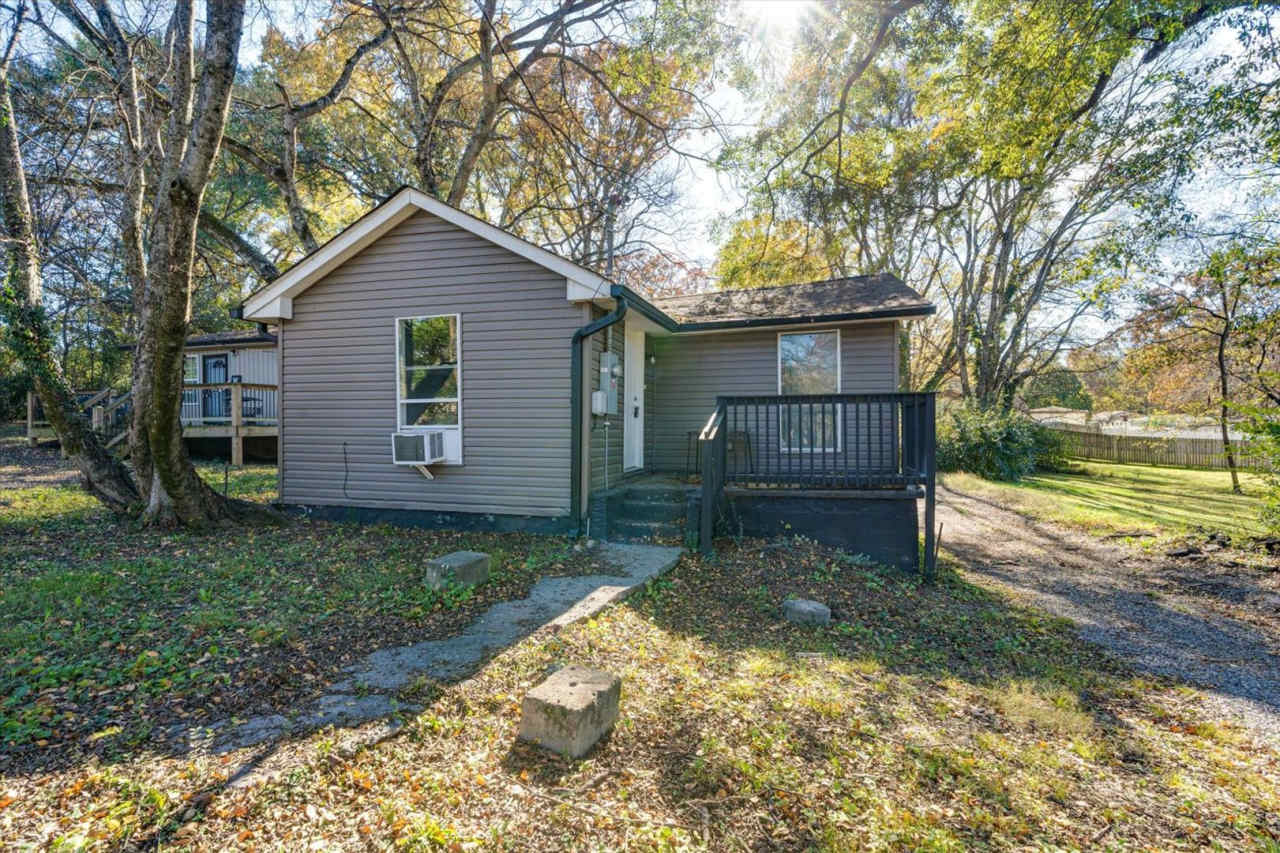 6110 Walden Ave, Chattanooga, TN 37415 | $1600 - 3Bed/2Bath