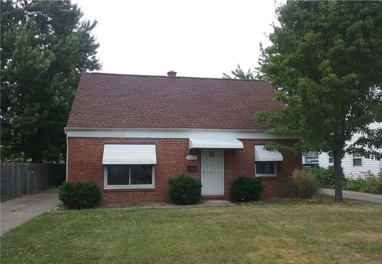 Charming 4 beds 1 bath in Euclid!