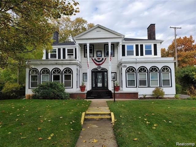 2455 MILITARY Street