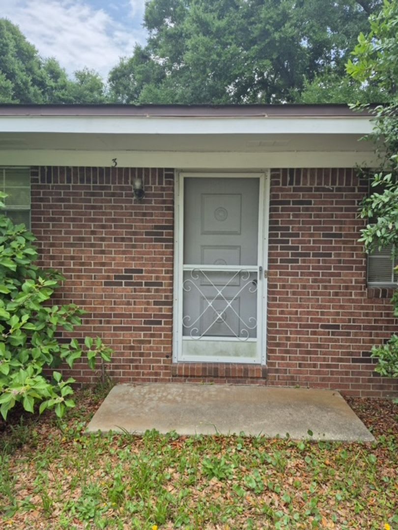205 Pelham Road-3