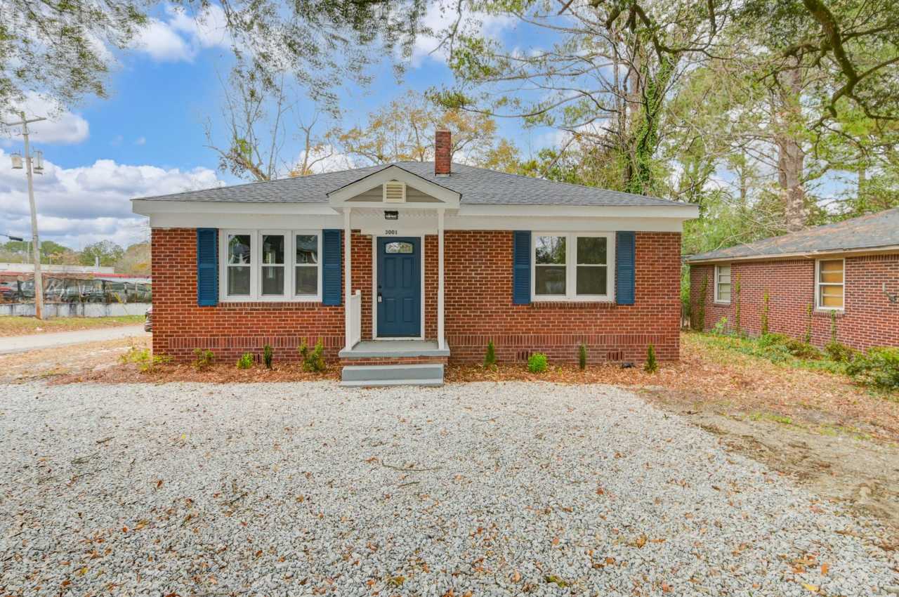 Fully Renovated 3-Bedroom Corner-Lot Gem Near Downtown Columbia  USC!
