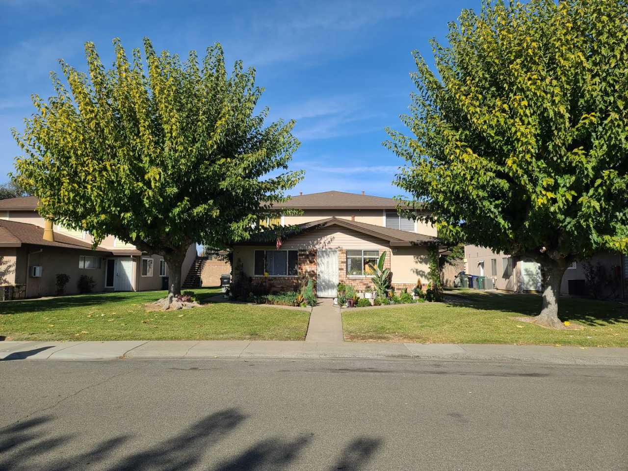 UPDATED RENTAL IN SACRAMENTO!