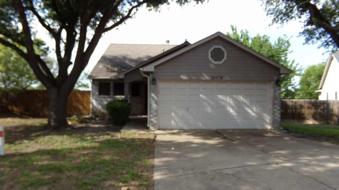 PFLUGERVILLE - 3 BED SFH **2wks free rent qualified app  lease through 5/31/27**