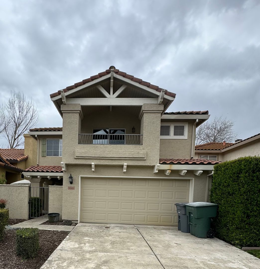 **For Rent: Beautiful 3 Bedroom, 2.5 Bath Home in Rocklin**