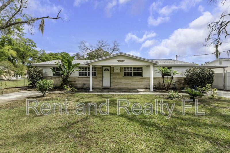 1805 North Taylor Road