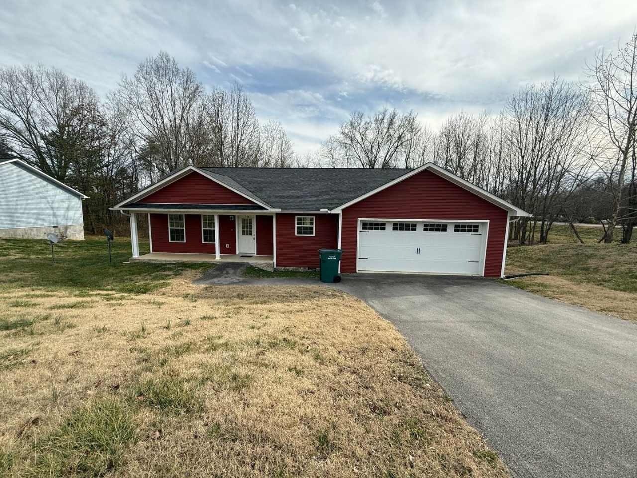 3 bedroom 2 bath Single Family Home White Pine, TN