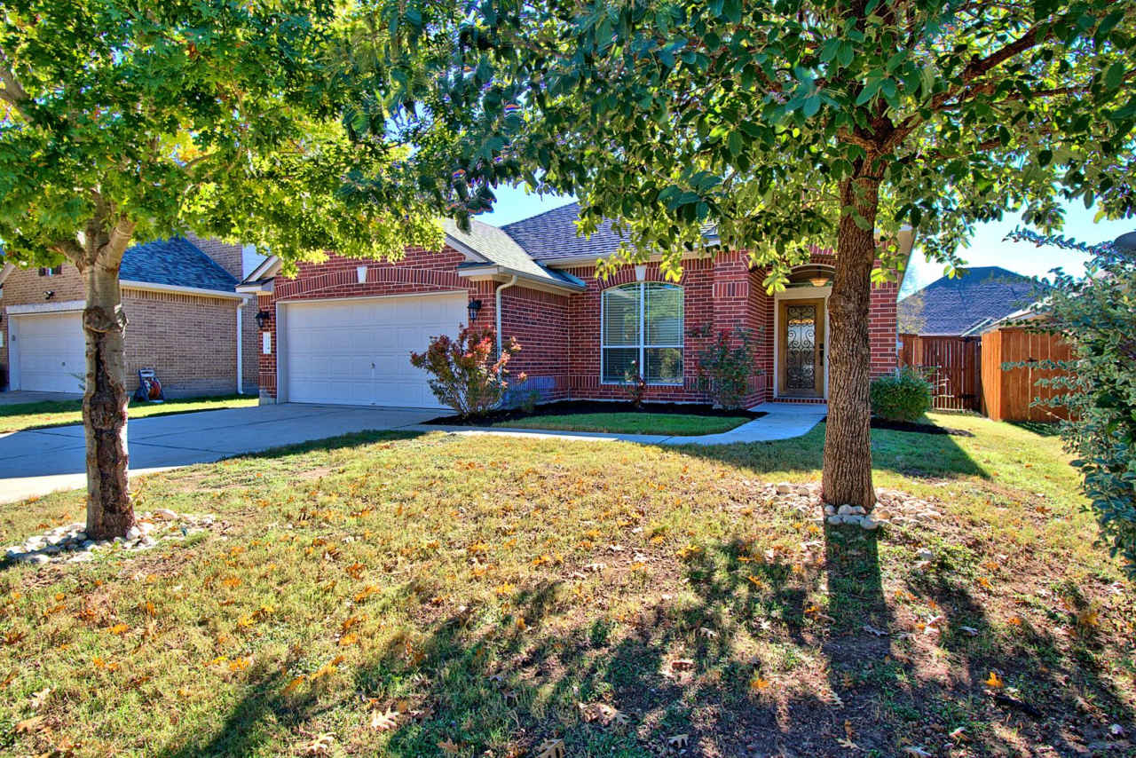 Welcoming 3 Bed House in Sought After Parkside at Mayfield Ranch Georgetown